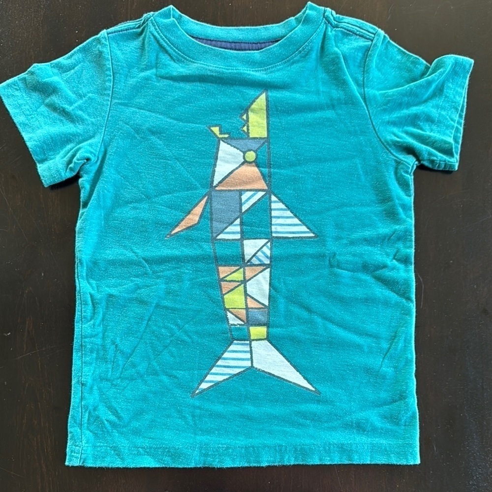 Tea Collection Blue Abstract Fish Short Sleeve Tee